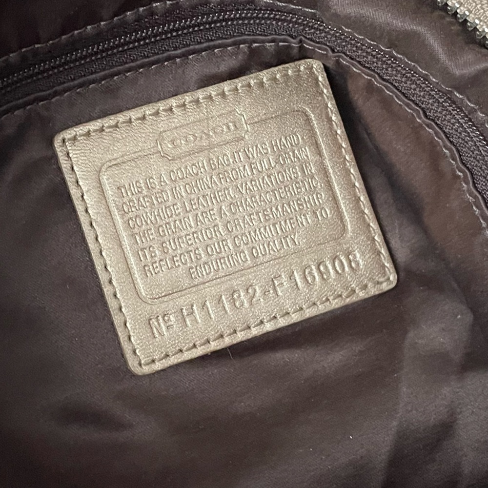 Gold Designer Women's Bag - Picture 5 of 15